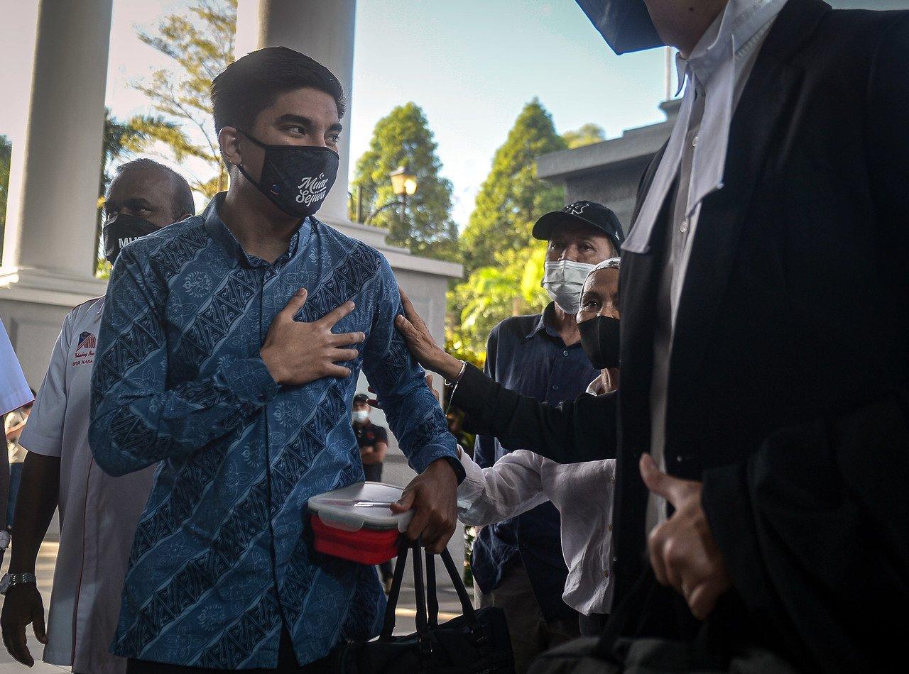 Muar MP Syed Saddiq Syed Abdul Rahman arrives at the Kuala Lumpur court complex today. Photo: Bernama