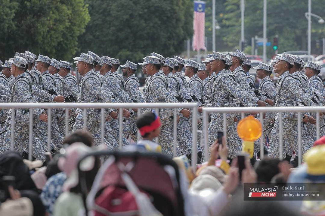 Scenes from Merdeka parade | MalaysiaNow